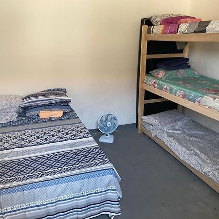 Willa Casa De Fundo Aconchegante 4 Solteiros Ou 5 Se 2 Pessoas Na Casal Campinas  Zewnętrze zdjęcie